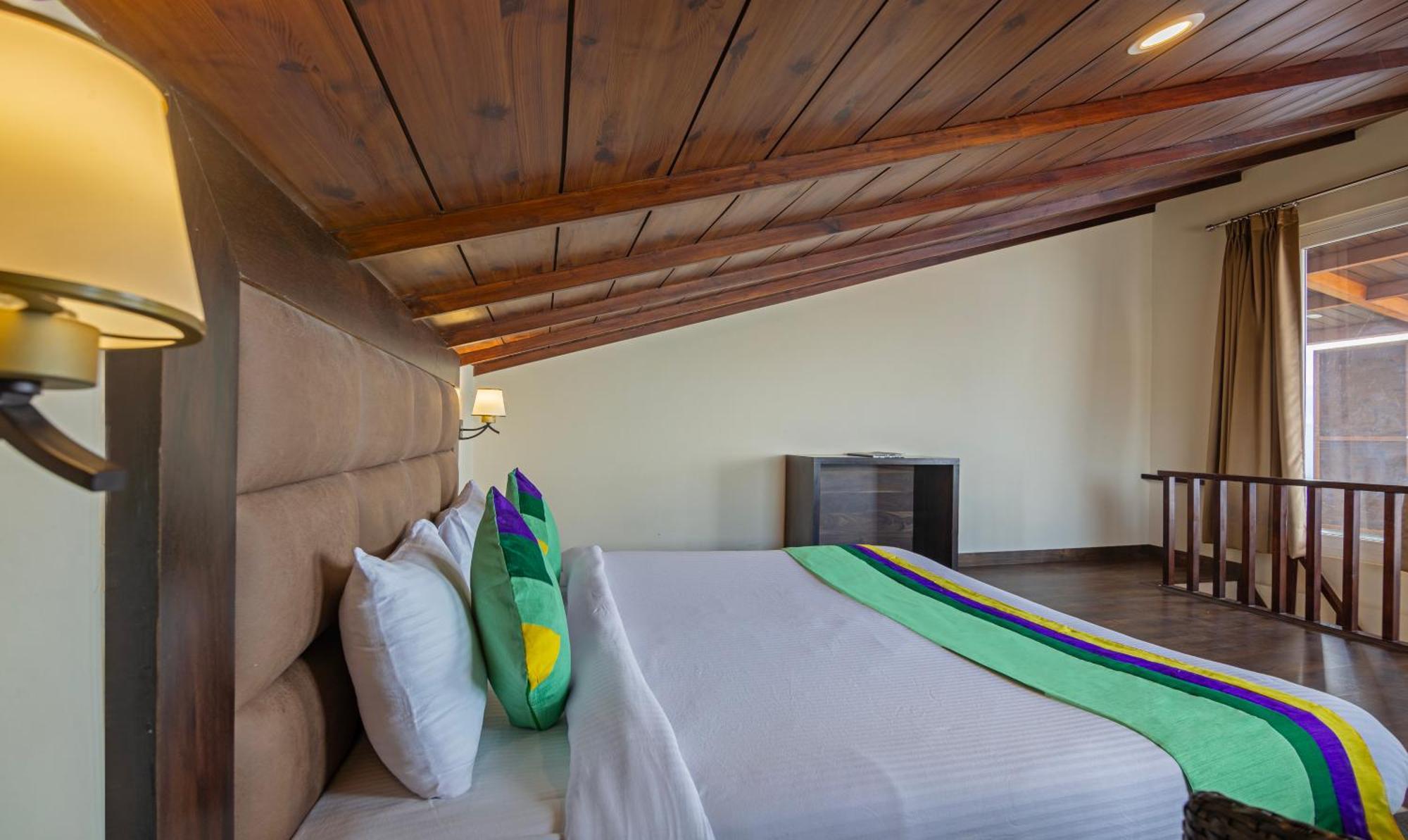 Treebo The Northern Retreat Resort With Mountain View Shimla Exterior photo